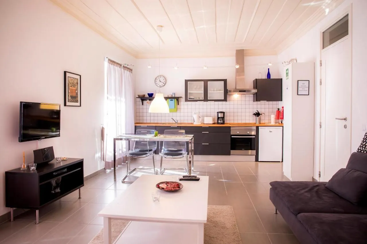 Apartamentos Marreiros Neto Lagos Lägenhet